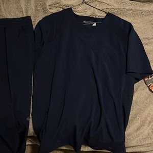 Navy blue scrubs, never been worn before. Great shape. The brand is Cherokee